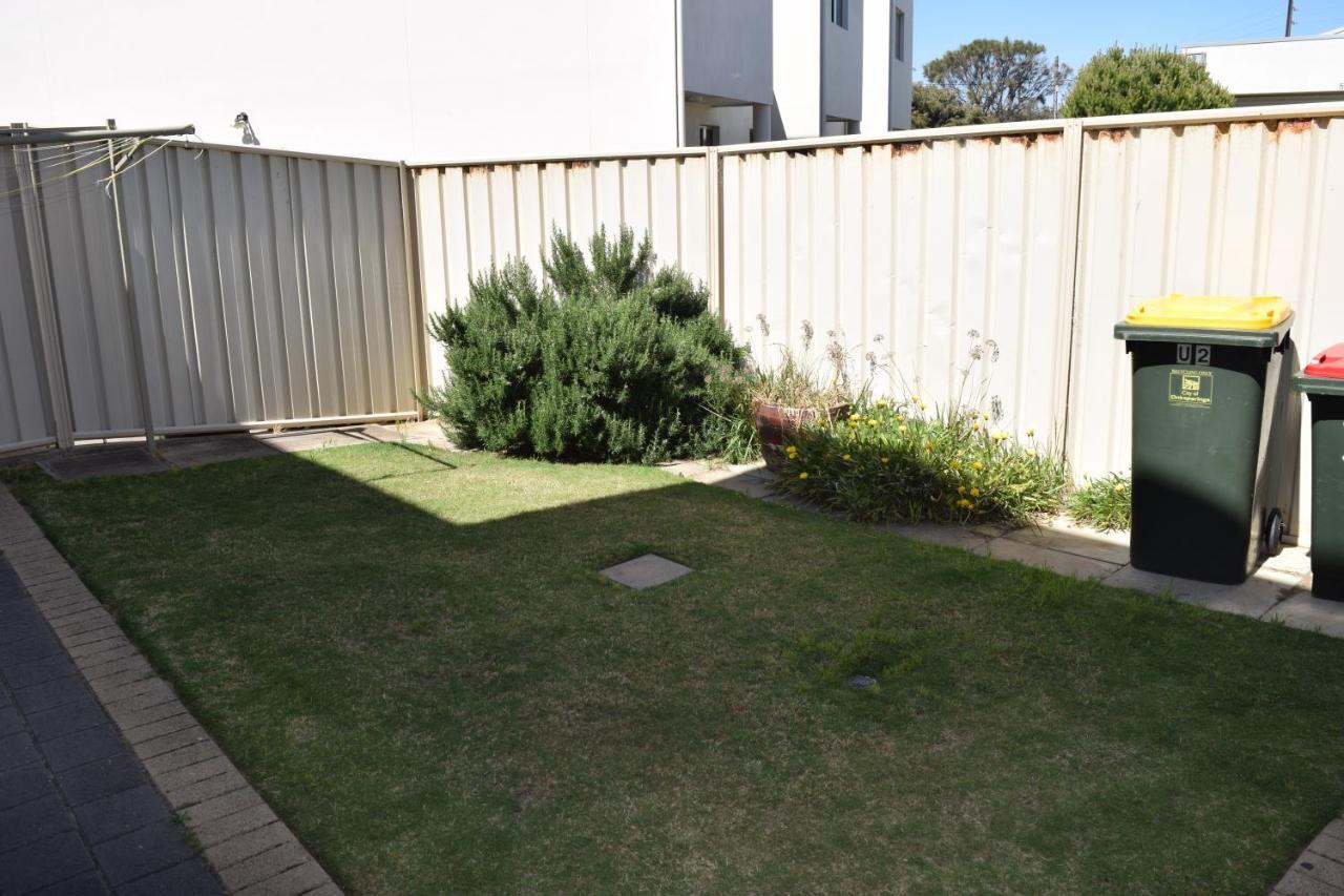 Christies Seahorse Holiday Townhouses Port Noarlunga 외부 사진